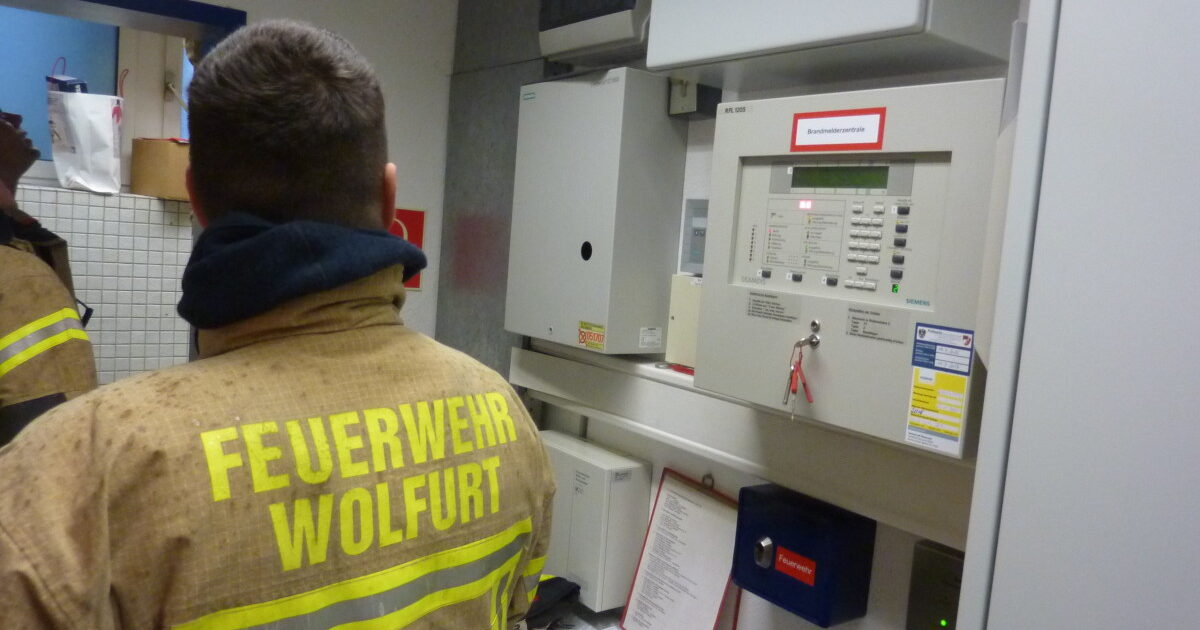 ENr-46 14.09.2015 08:44 Uhr – Konrad Doppelmayr Straße >> BMA hat ausgelöst