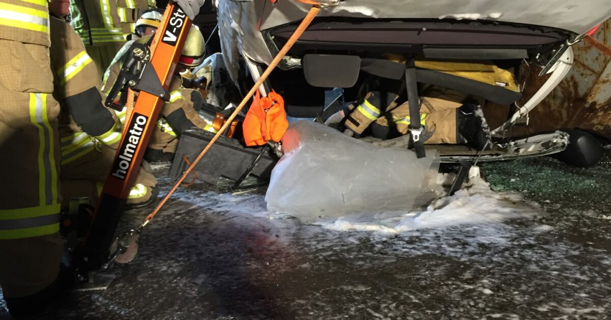 31.03.2015 >> hydraulischer Rettungssatz