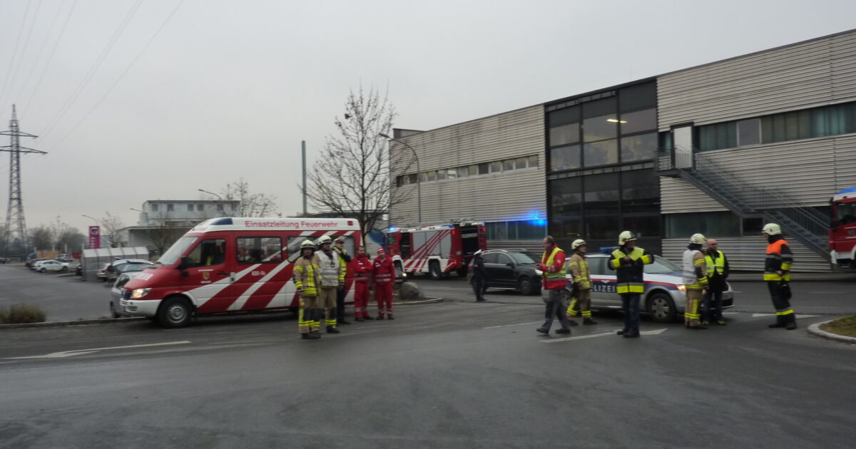 ENr-62 16.12.2016 14:58 Uhr – SCHWARZACH Gutenbergstraße >> Gasgeruch bei Tankstelle