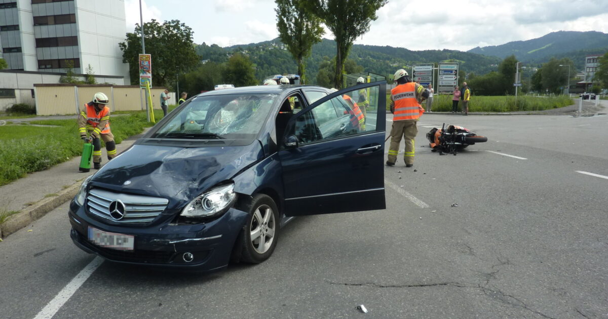 ENr-49 20.08.2017 12:48 Uhr –  Senderstraße >> Verkehrsunfall
