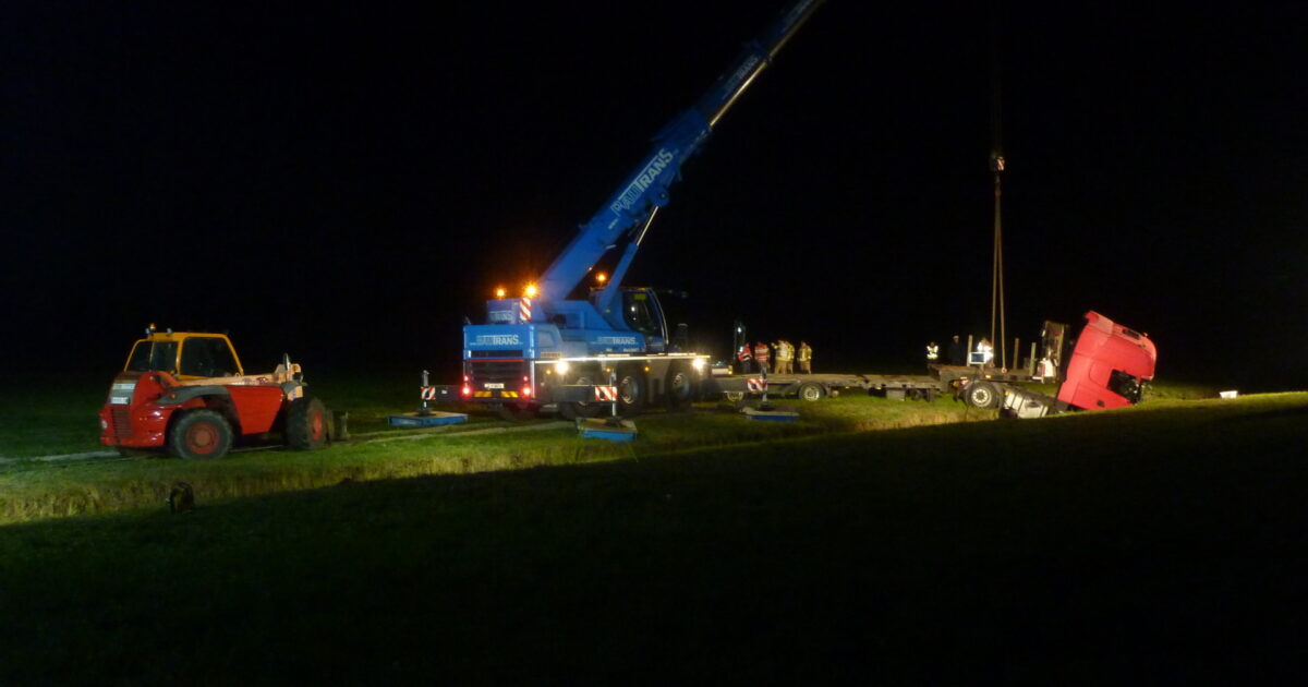 ENr-69 19.11.2018 22:20 Uhr – L190 >> LKW in Graben