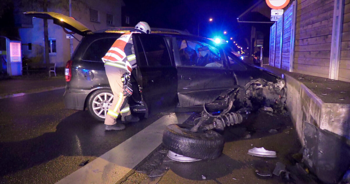 ENr-76 10.12.2018 01:00 Uhr – Achstraße >> Verkehrsunfall