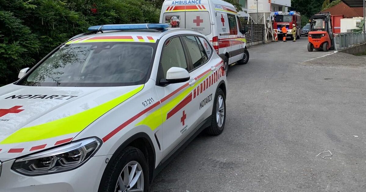 ENr-57 17.09.2019 08:36 Uhr – LAUTERACH Karl-Höll-Straße >> Arbeitsunfall