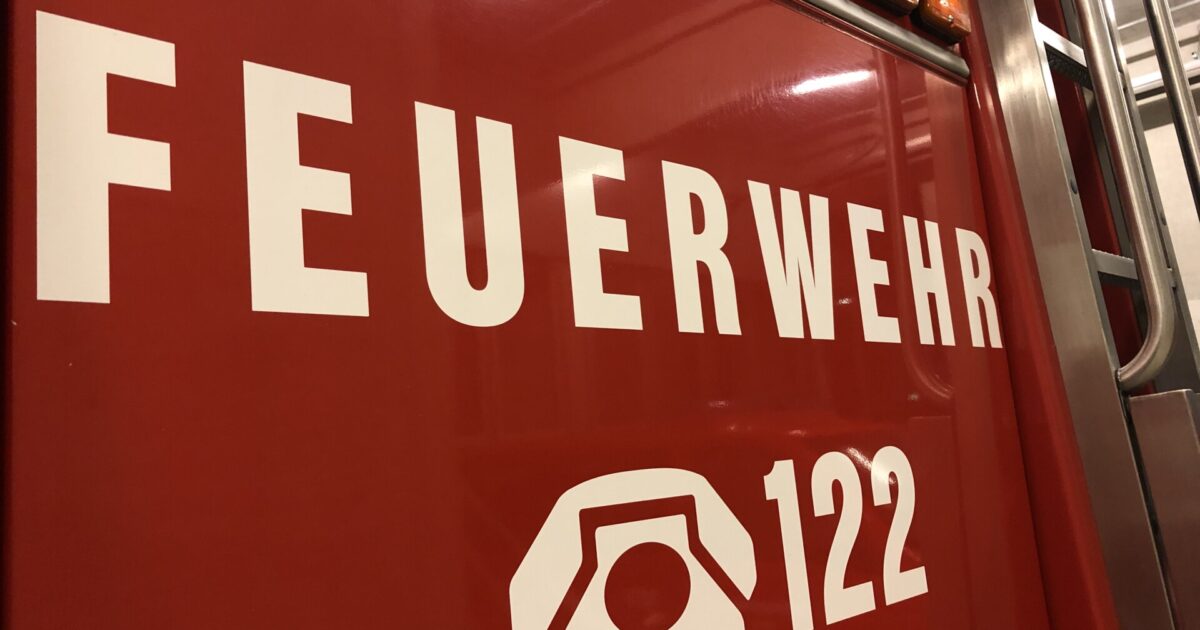 Einsatz Nr-322 04.09.2022 01:00 Uhr – L3 Hofsteigstraße >> Betriebsmittel ausgelaufen
