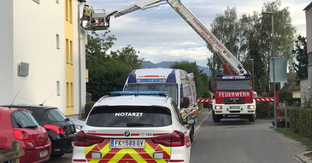 ENr-58 27.08.2020 18:29 Uhr – Lauterach Mäderstrasse >> Patientenbergung