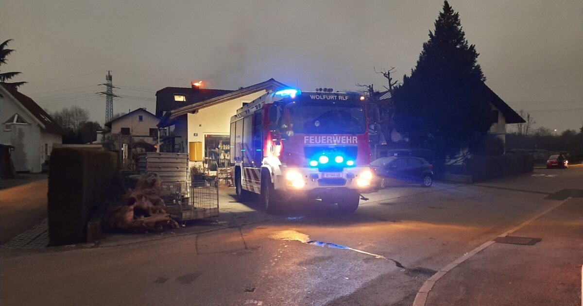 ENr-73 25.11.2020 15:19 Uhr – St. Antonius Weg >> Kaminbrand