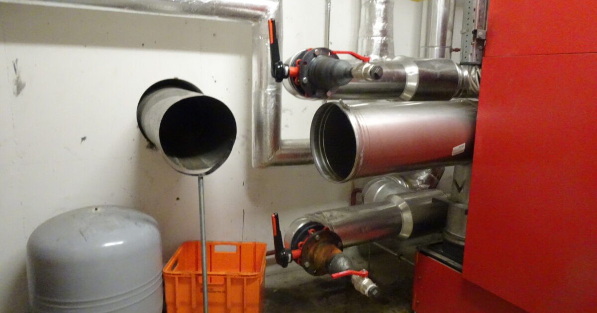 ENr-75 28.11.2020 21:41 Uhr – Senderstraße >> Verrauchter Heizraum