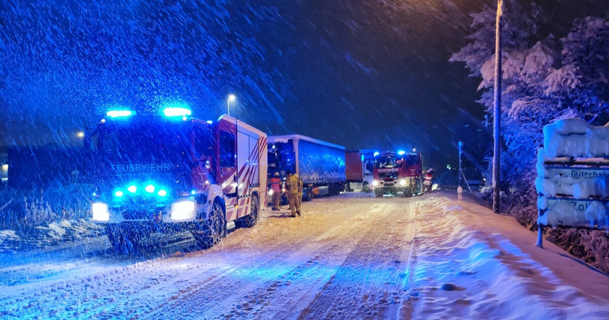 ENr-08 bis 15 15.01.2021 – Mehrere Einsätze durch Schnee und eine Brandmeldeanlage