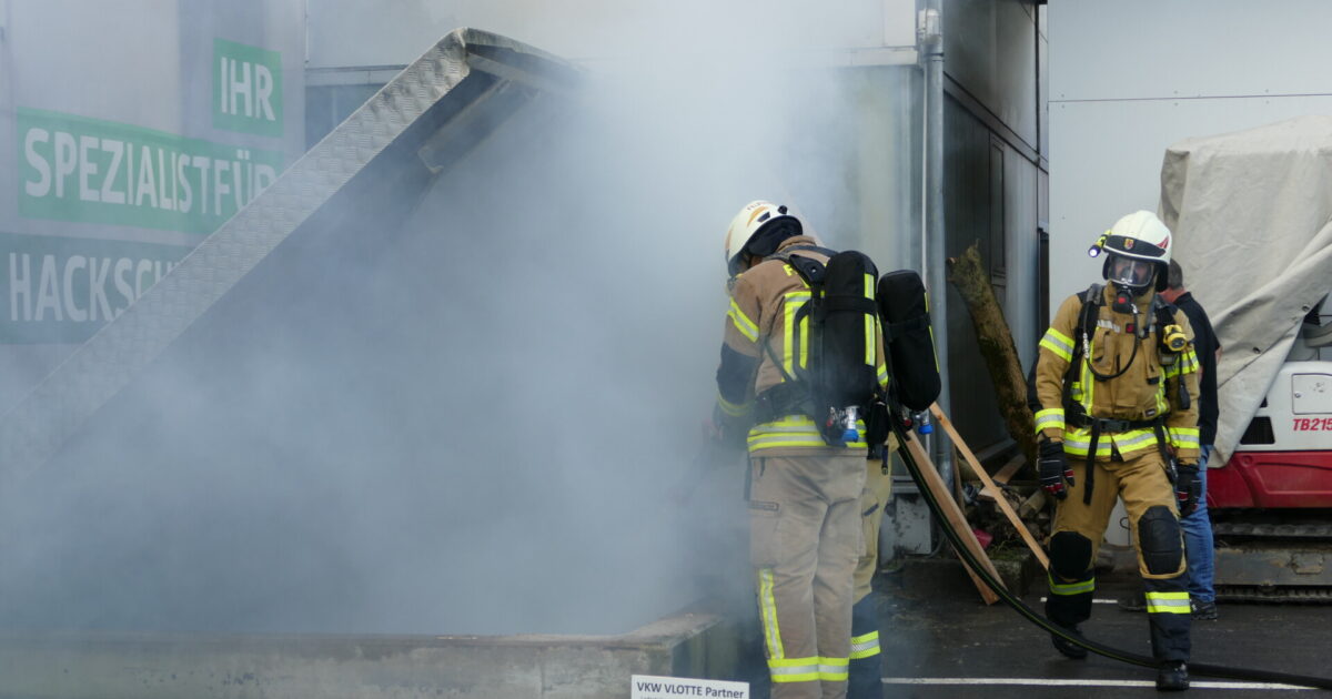 Einsatz Nr-90 31.08.2021 10:52 Uhr – Konrad Doppelmayr Straße >> Brand im Silo