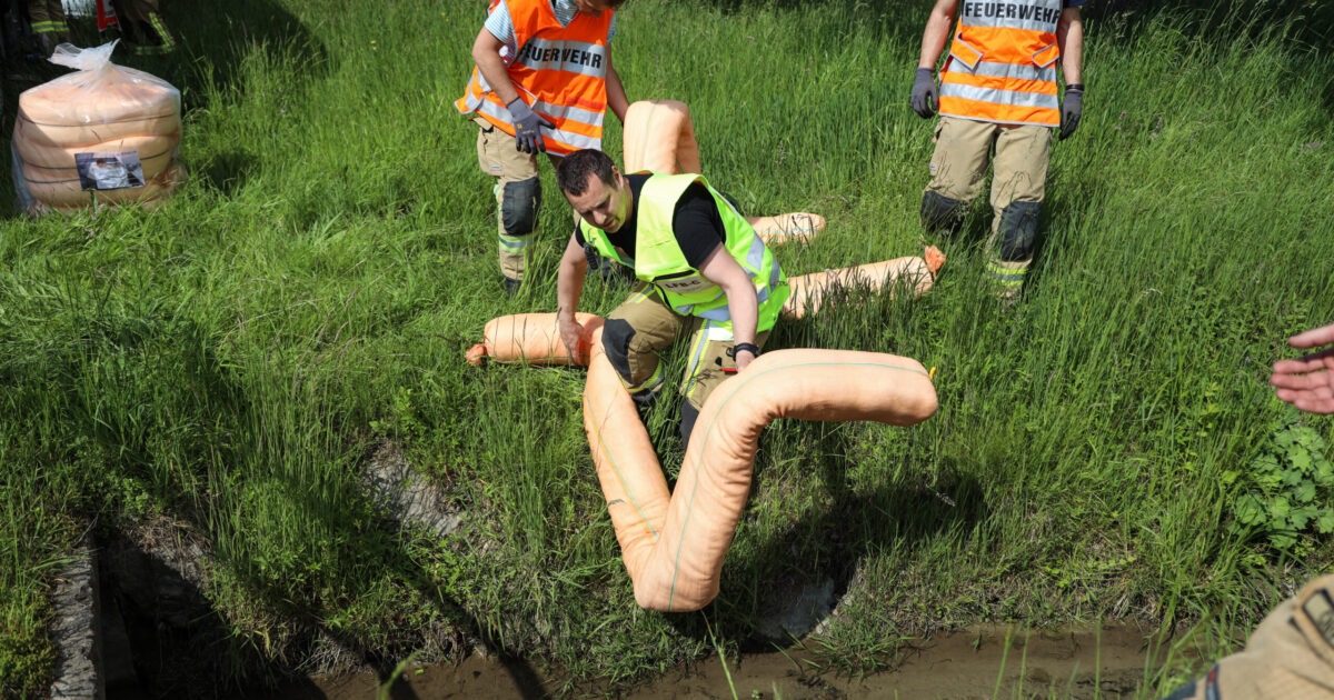 Einsatz Nr-30 09.05.2022 15:35 Uhr – Ölfilm im Tobelbach