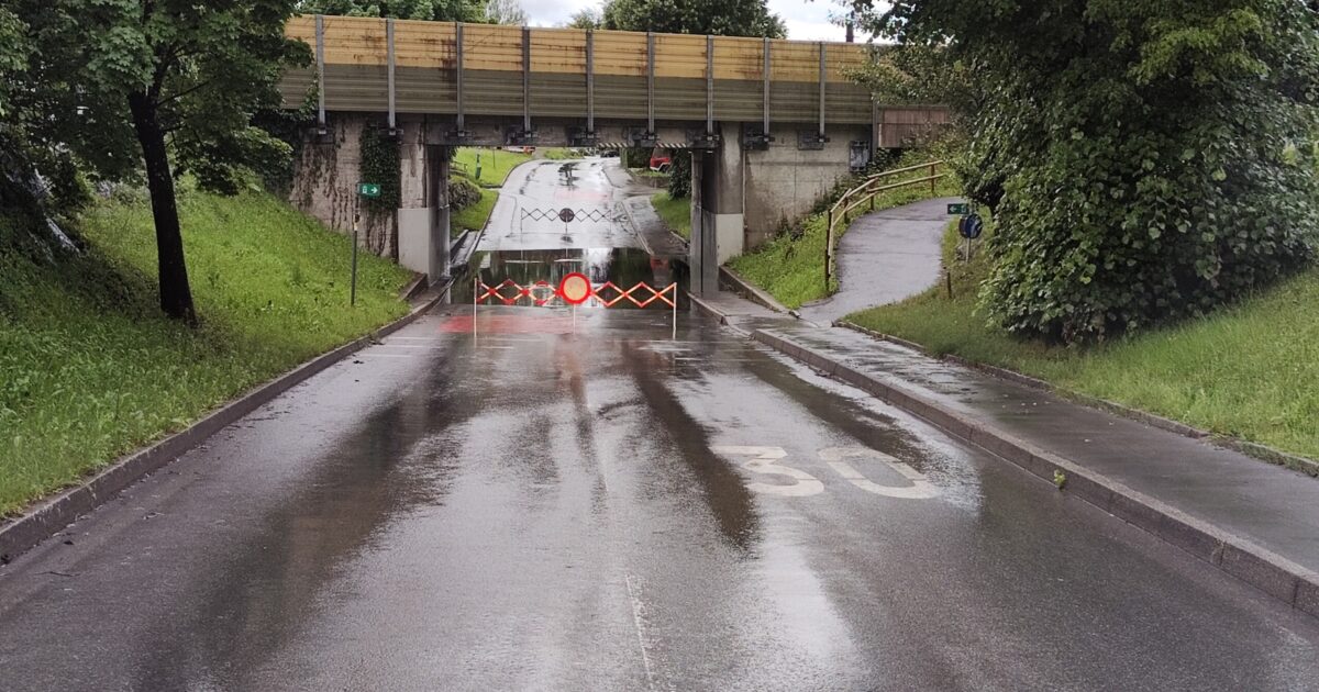 Einsatz Nr-44 09.06.2022 06:25 Uhr – Kesselstraße >> Unterführung unter Wasser