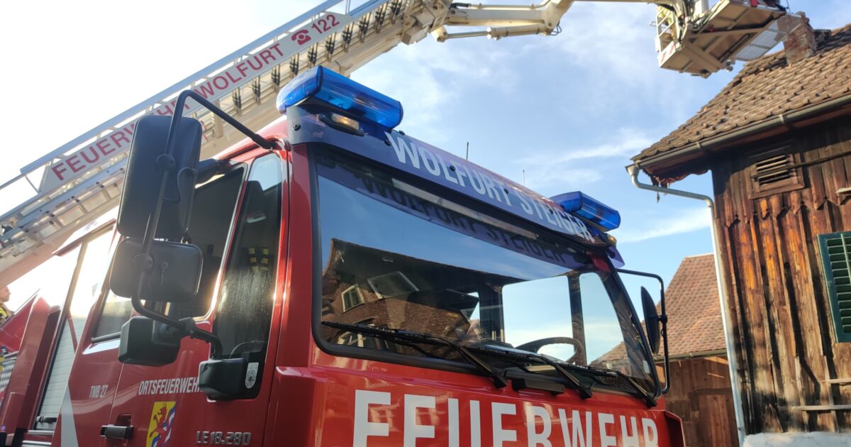 Einsatz Nr-320 01.09.2022 18:03 Uhr – Hofsteigstraße >> Explosion