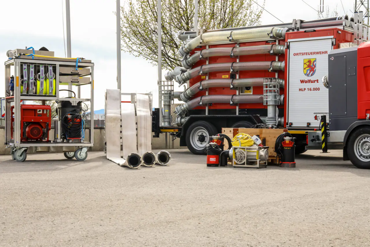 Hochleistungspumpe der Feuerwehr Wolfurt im Einsatz