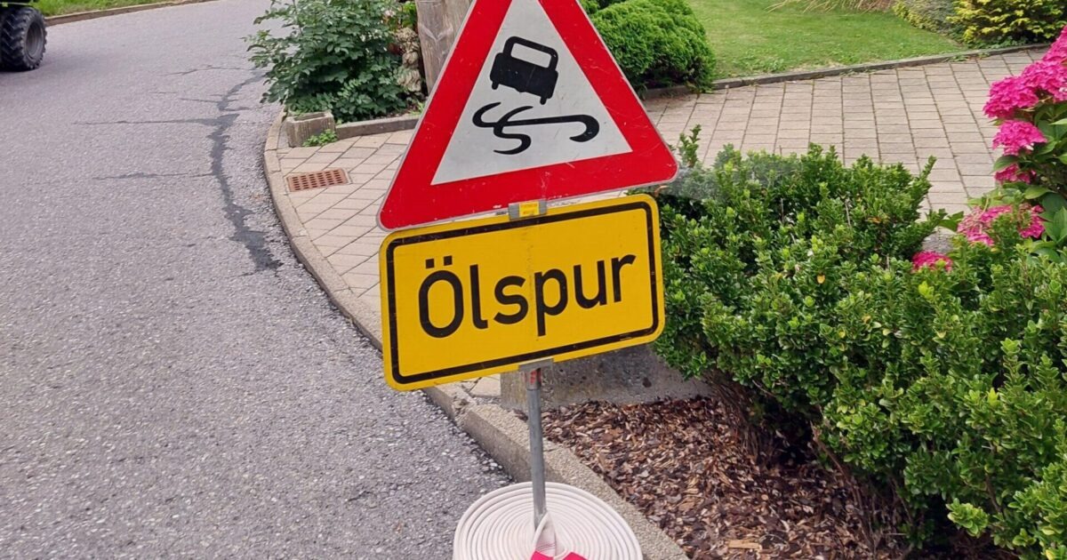 Einsatz-Nr 48 21.08.2023 15:00 Uhr – Bützestraße>> Ölspur