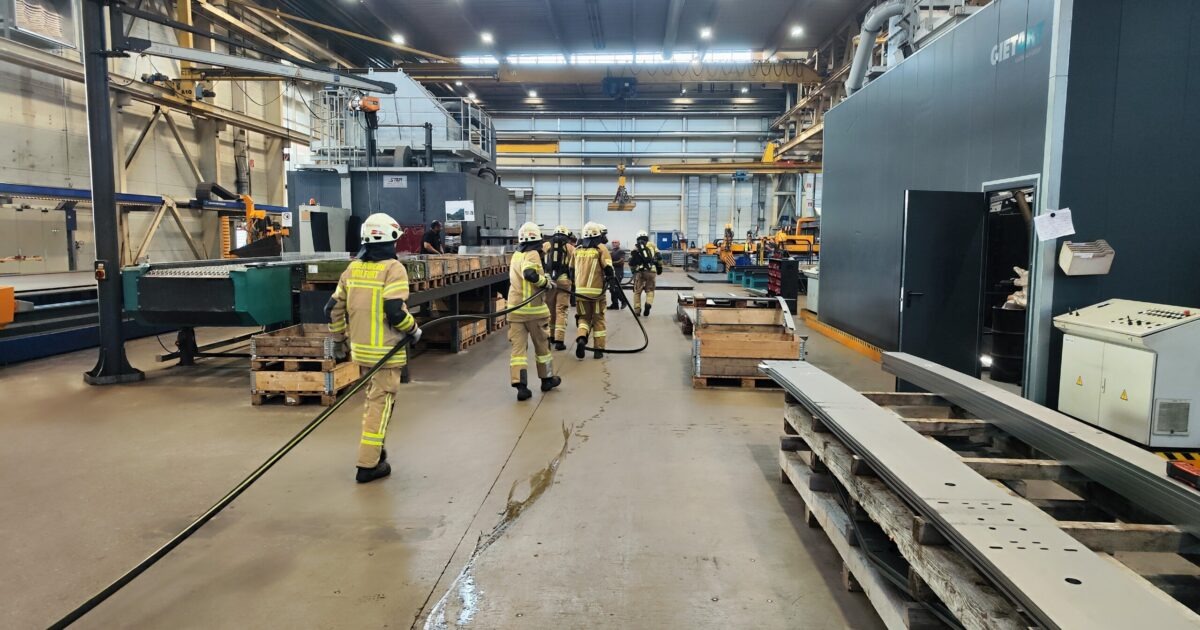 Einsatz-Nr 44 18.08.2023 08:43 Uhr – Konrad-Doppelmayr-Straße >> Maschinenbrand