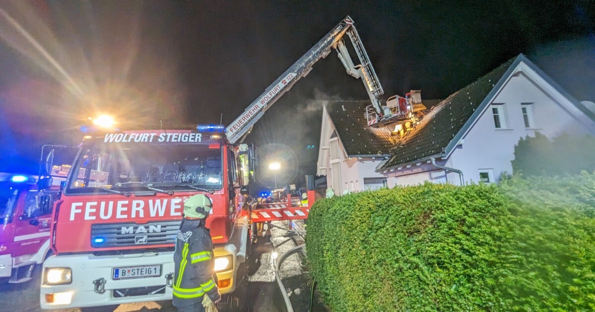 Einsatz-Nr 3 05.01.2023 18:55 Uhr – LAUTERACH Blütenweg > Dachstuhlbrand