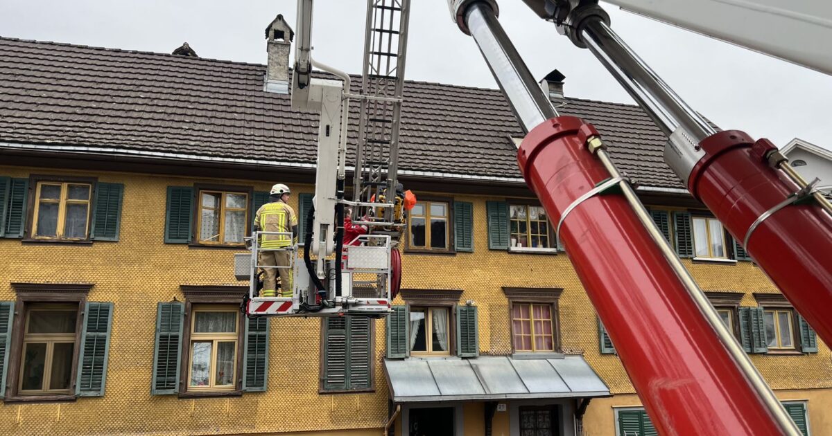 Einsatz Nr-15 09.02.2024 15:48 Uhr – KENNELBACH Dorfstraße >> Patientenbergung