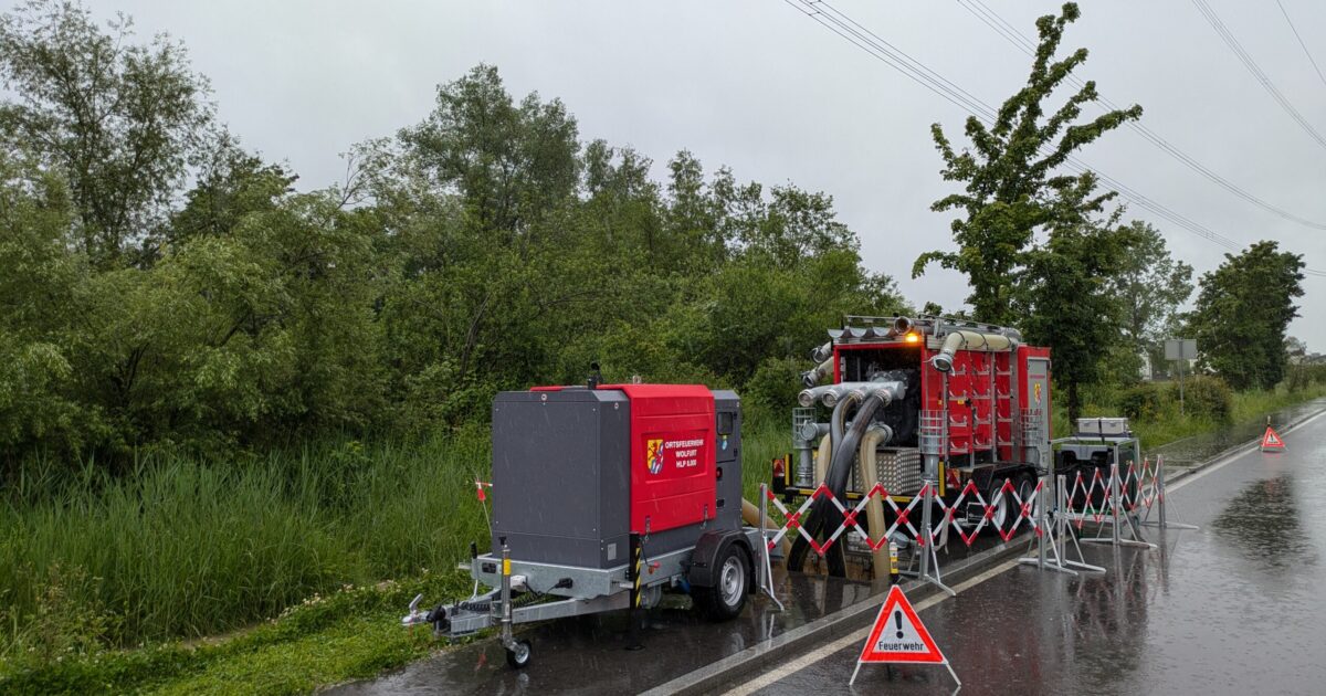 Einsatz-Nr. 37 31.05.2024 – Vorbereitung der Feuerwehr auf mögliche Überschwemmungen im Industriegebiet