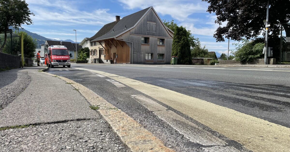 Einsatz-Nr. 60 06.07.2024 09:46 Uhr – Dornbirner Straße >> Treibstoffspur