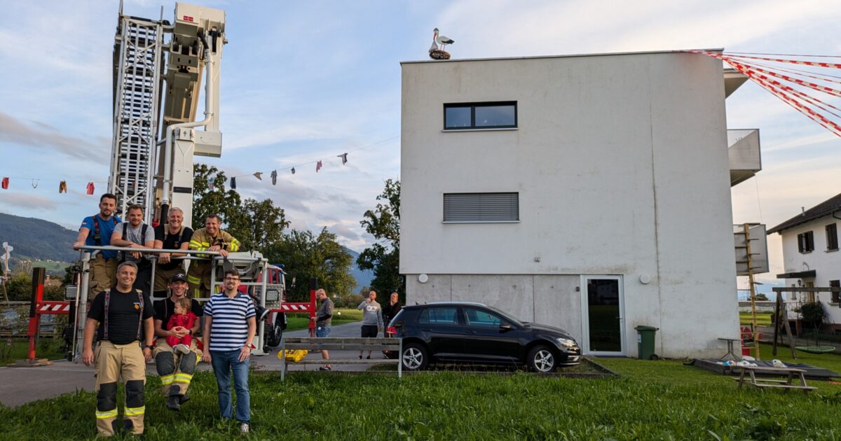 🚨👶 Der Storch ist gelandet – Willkommen kleine Carlotta! 👶🚨