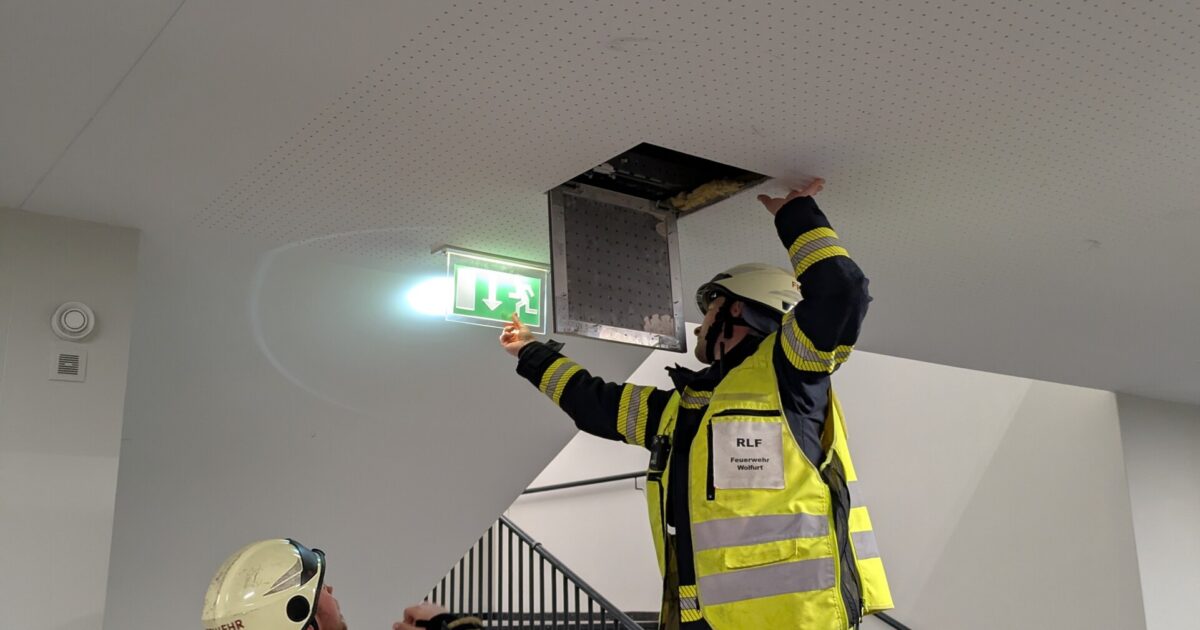 Einsatz-Nr. 015 24.02.2025 21:27 Uhr – Schulstraße >> BMA hat ausgelöst