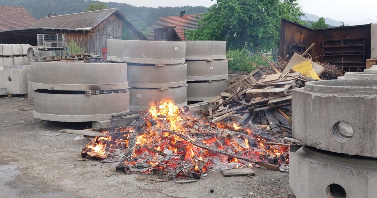 Einsatz-Nr. 027 | 03.05.2025 | 08:08 Uhr – Bützestraße >> vermeintlicher Containerbrand