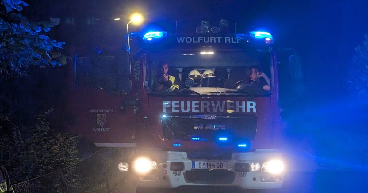 Einsatz-Nr. 077 | 13.08.2025 | 00:34 Uhr – Kennelbach >> Patientenbergung mittels Steiger