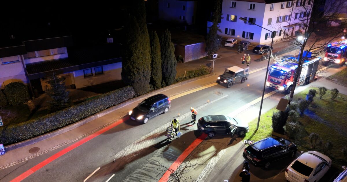 Reinigung Verkehrswege >> Achstraße | Einsatz-Nr. 021 | 05.03.2026 – 18:47 Uhr